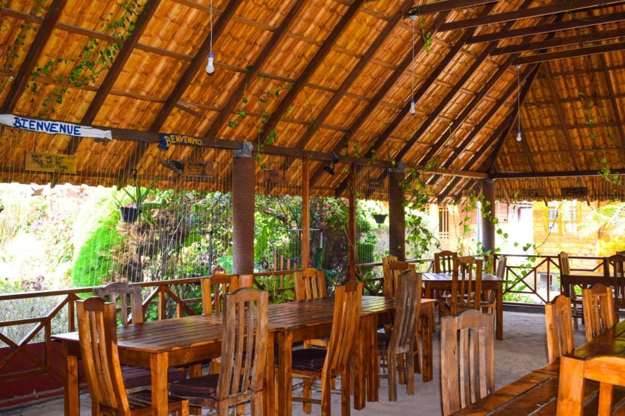 Mithra Paradise Beach Hotel Нилавели Экстерьер фото