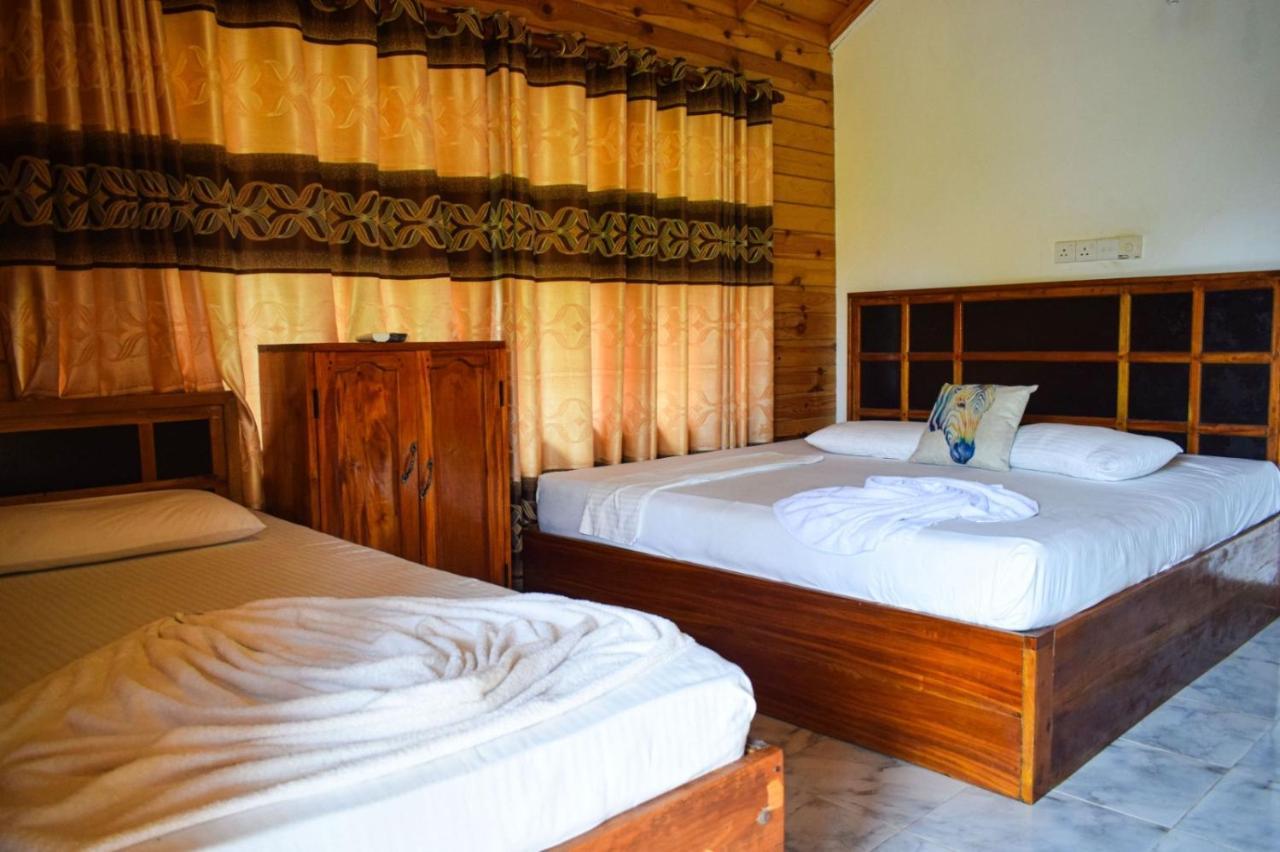 Mithra Paradise Beach Hotel Нилавели Экстерьер фото
