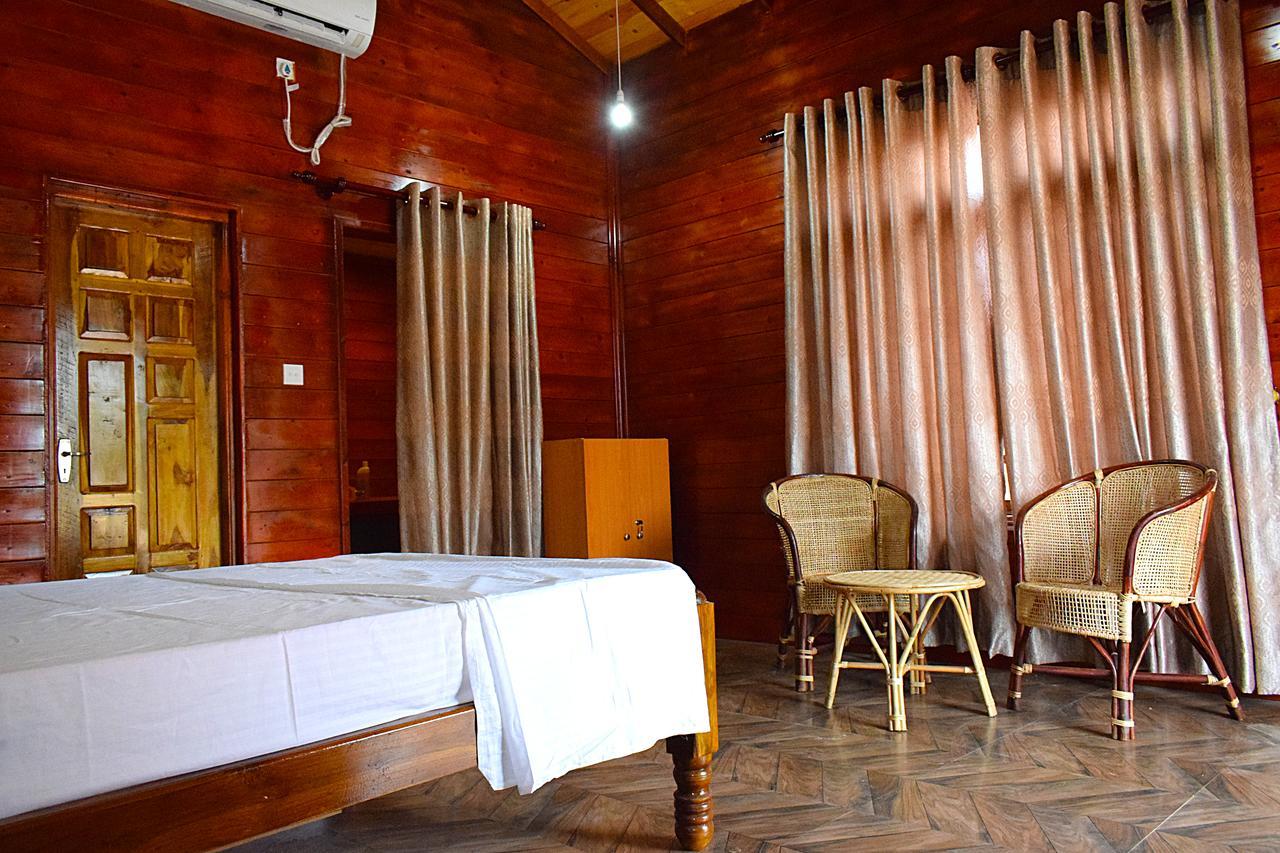 Mithra Paradise Beach Hotel Нилавели Экстерьер фото